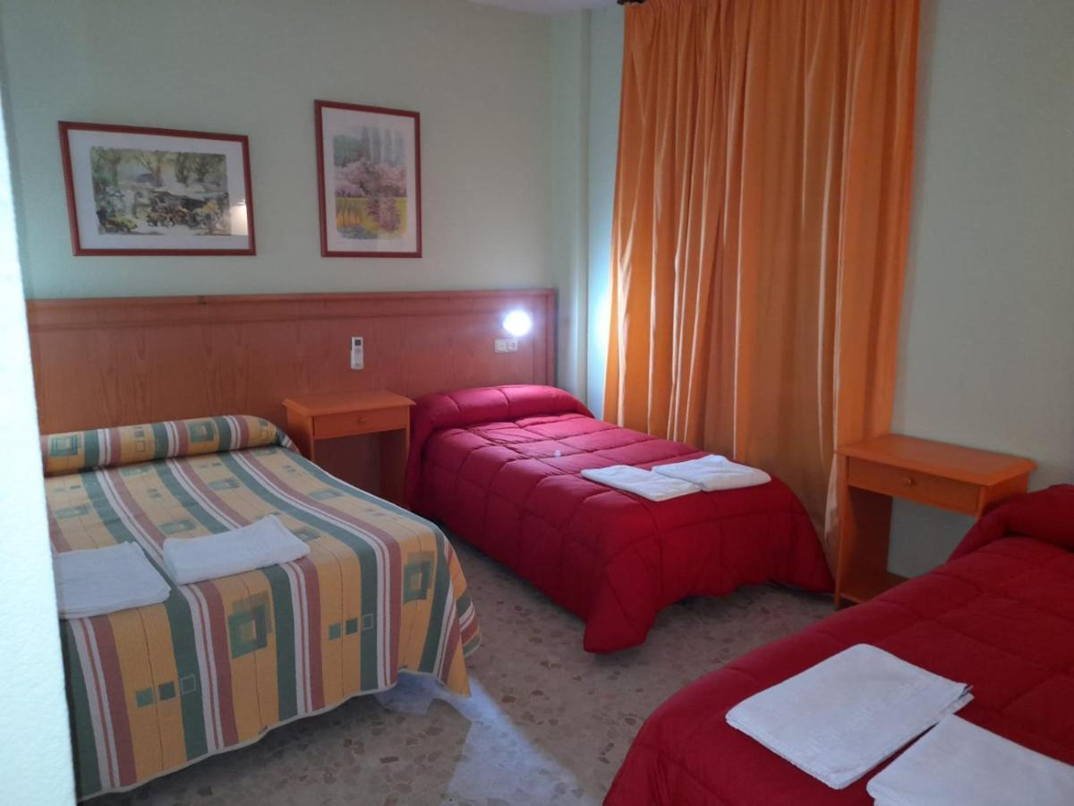 Hostal Carlos III El Ejido Zewnętrze zdjęcie